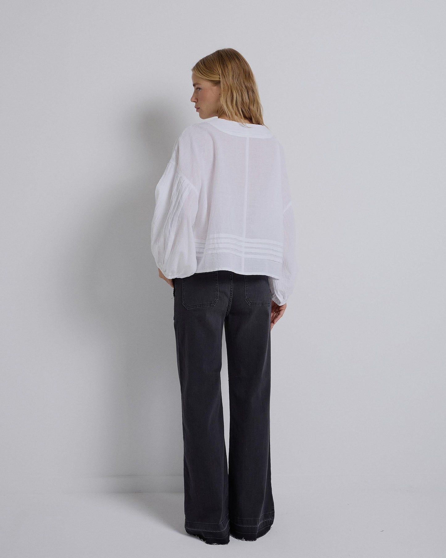 Blusa Pliegues Blanca