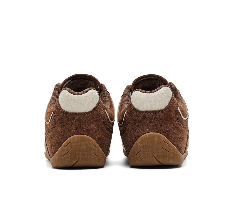 Zapatos planos versátiles de ante