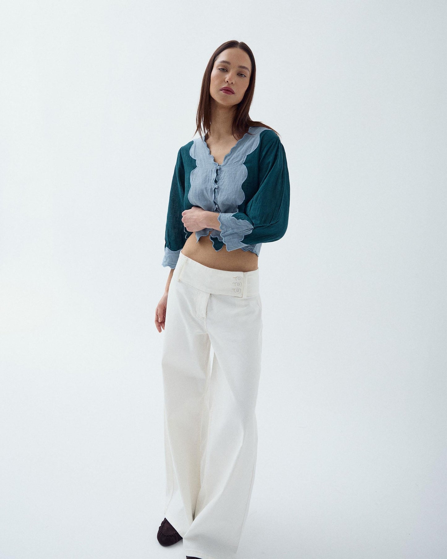 Blusa Manga Francesa Contraste Petróleo