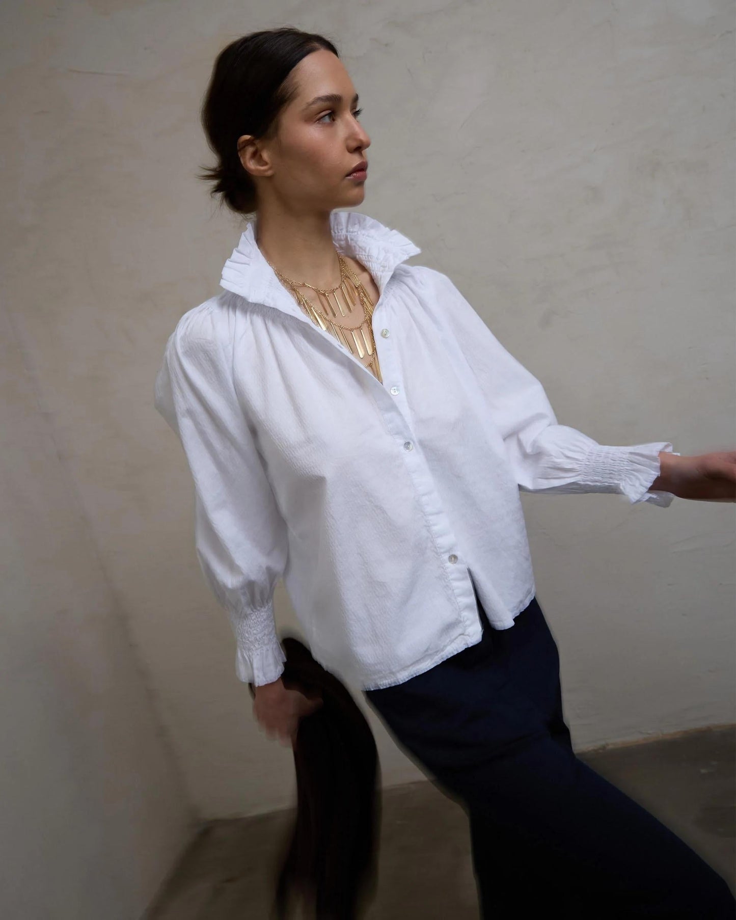 Blusa Nido De Abeja Cuello Blanca