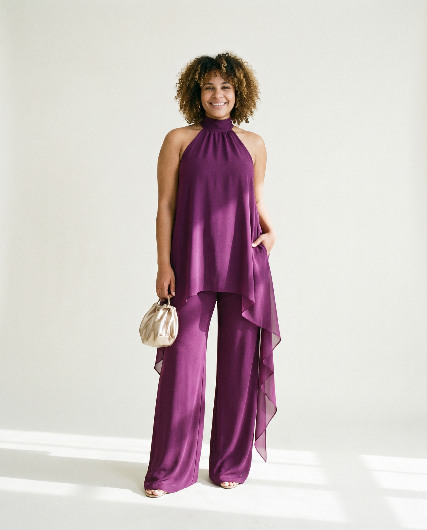 Cuello halter en traje de pantalón