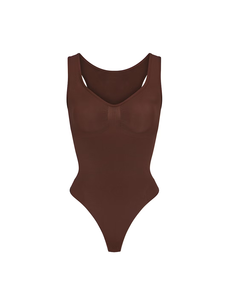 Body moldeador tipo tanga con cuello en V