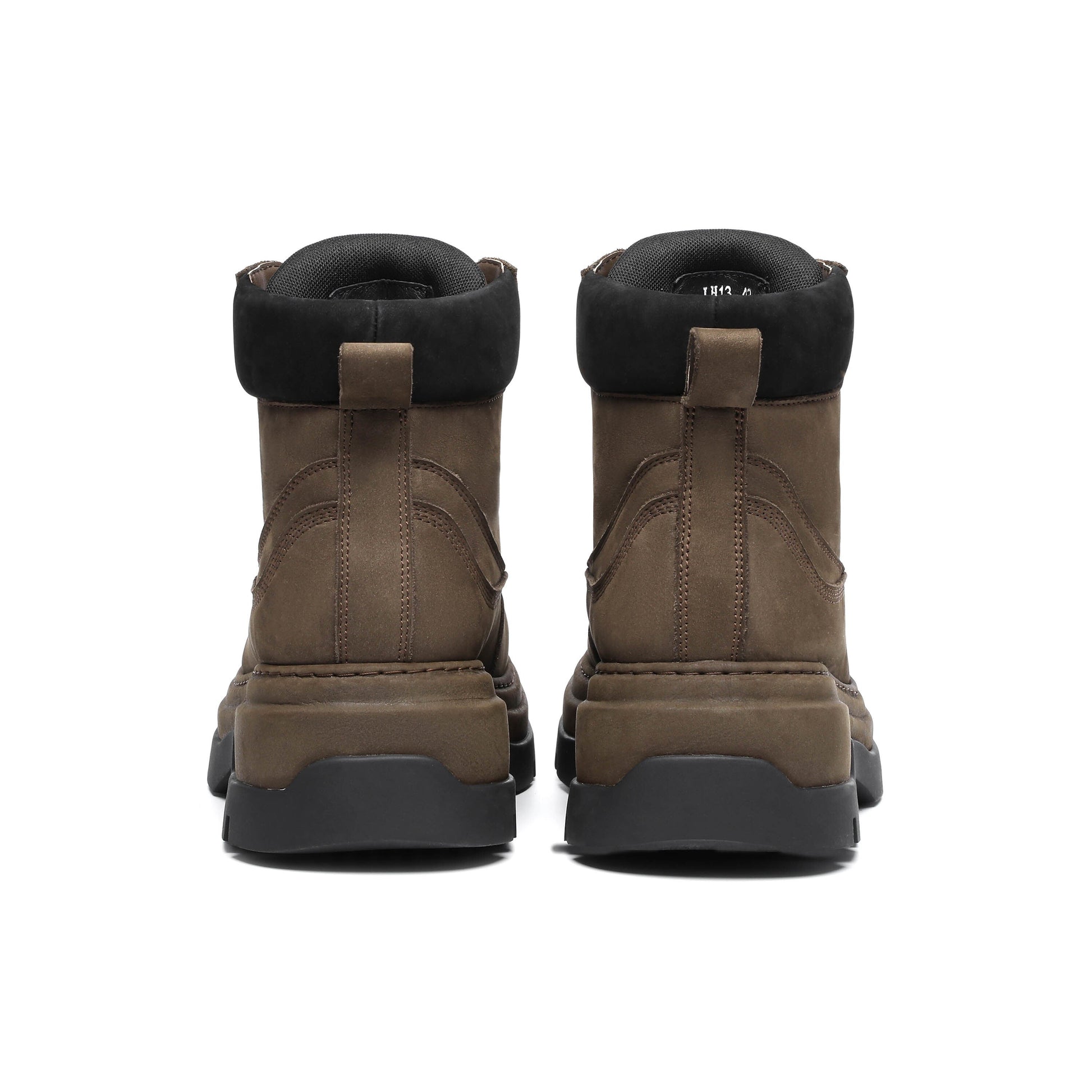 Botas clásicas de cuero con cordones