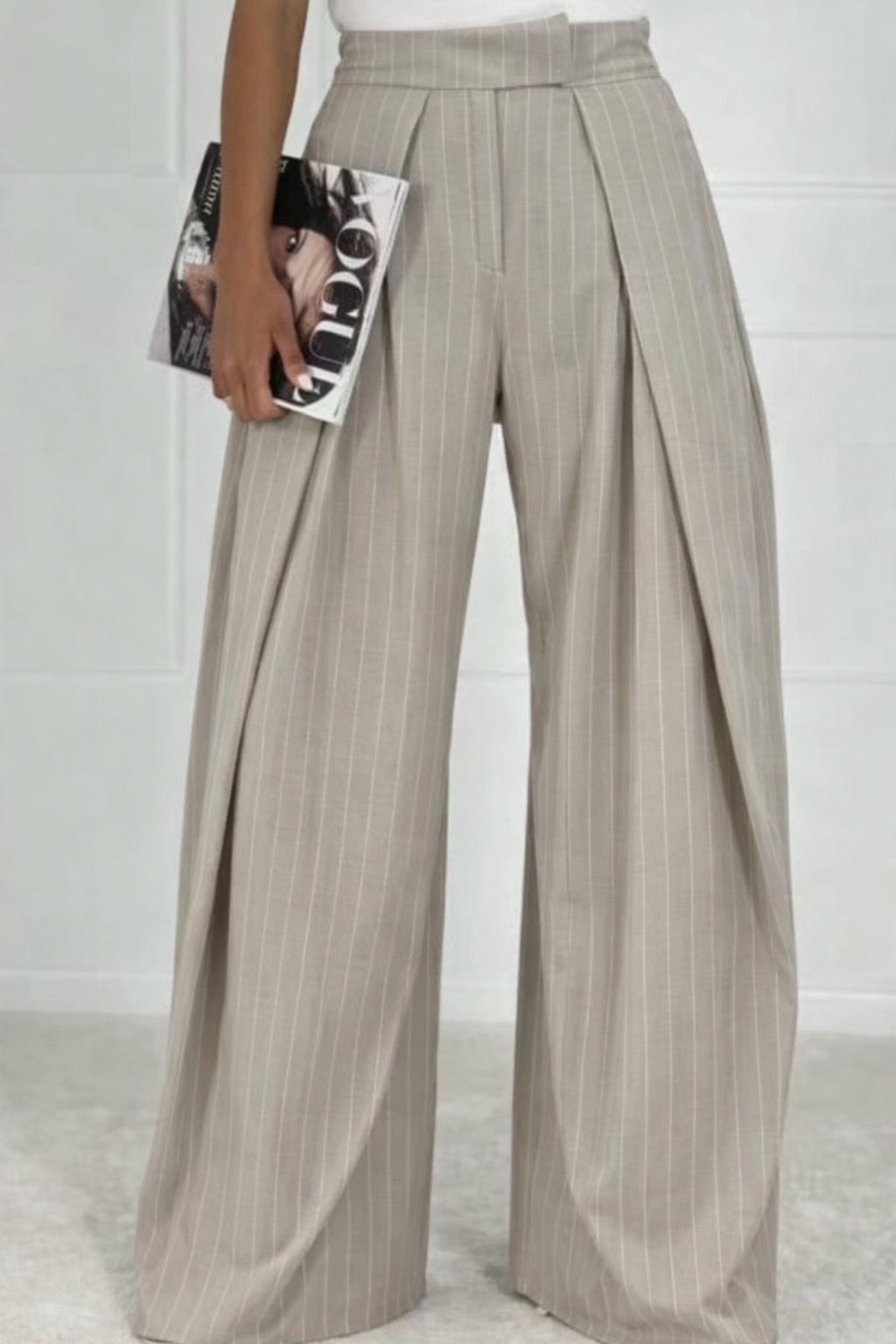 Pantalones ajustados a rayas con globos gris pardo Beige