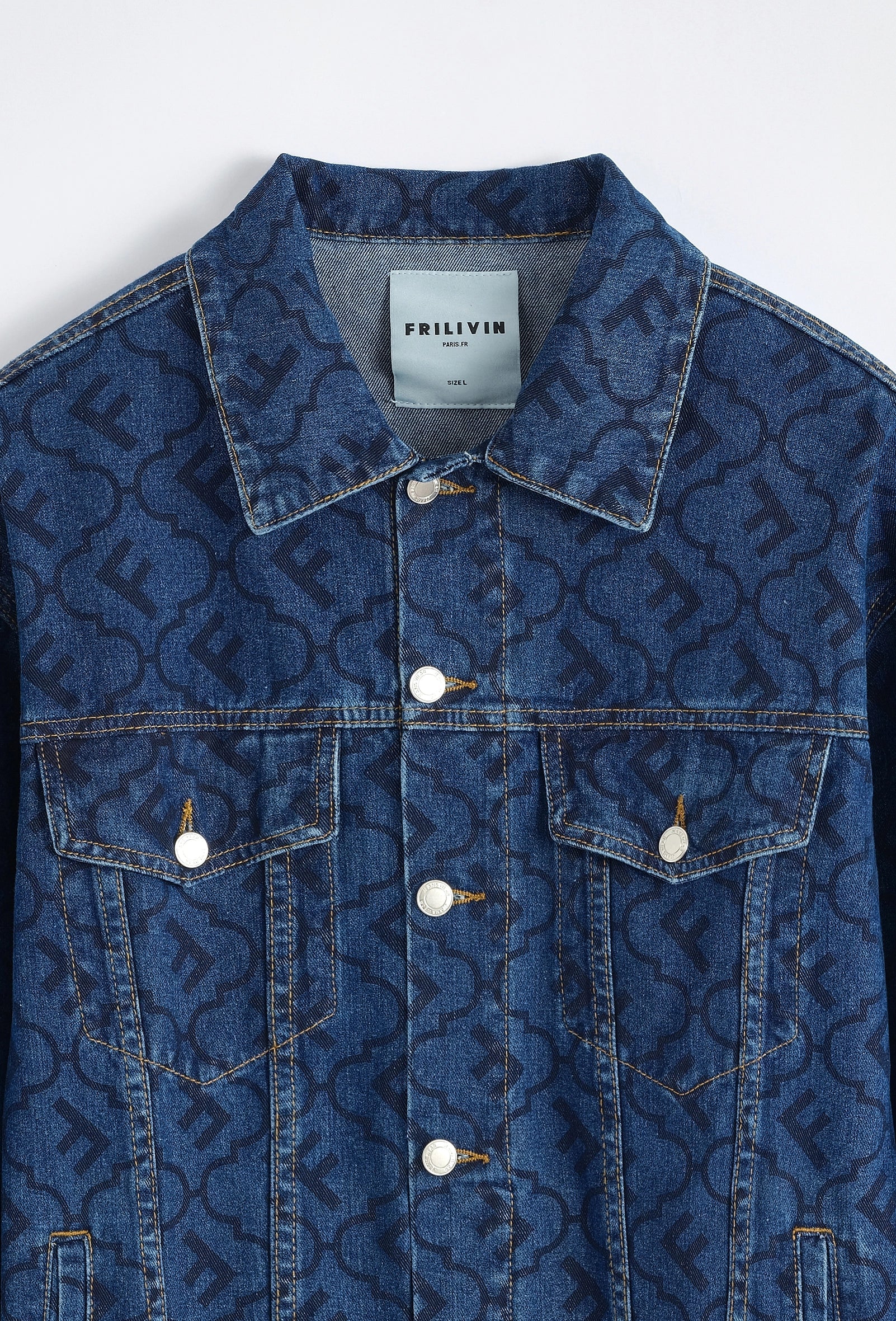 Conjunto chaqueta y pantalón