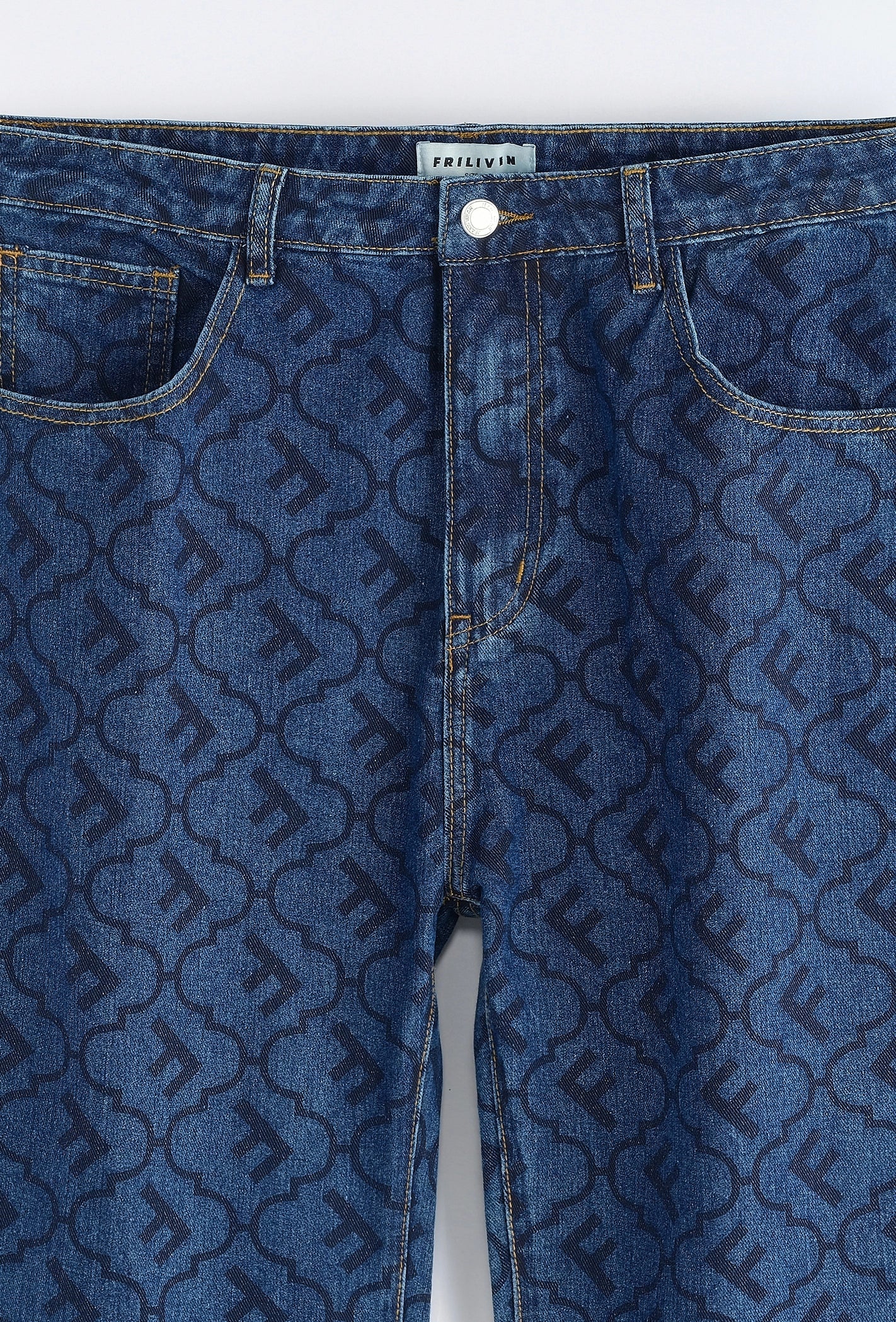 Conjunto chaqueta y pantalón