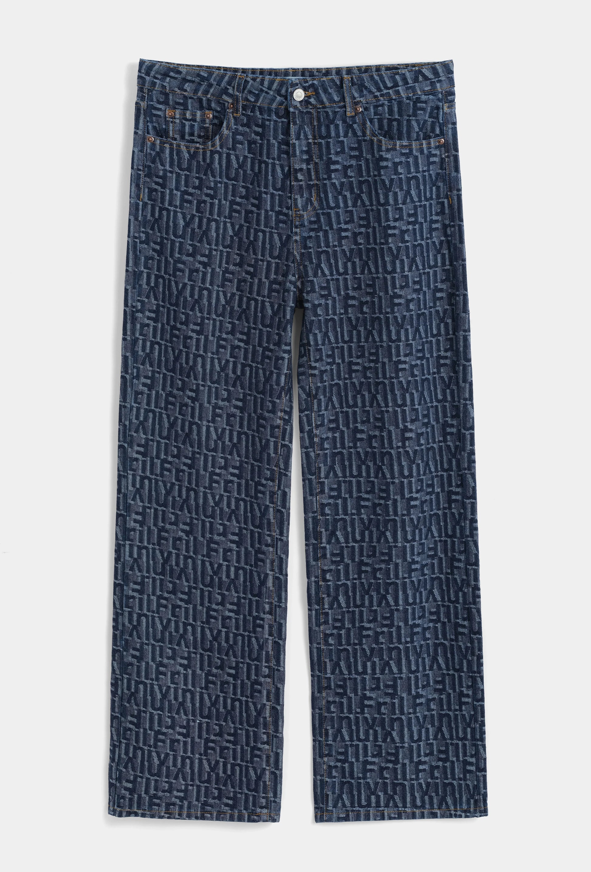 Conjunto chaqueta y pantalón