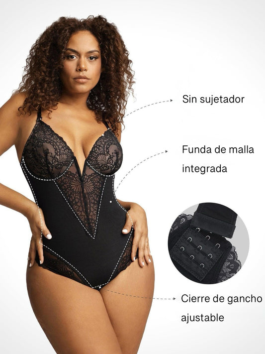Body moldeador con encaje y escote en V