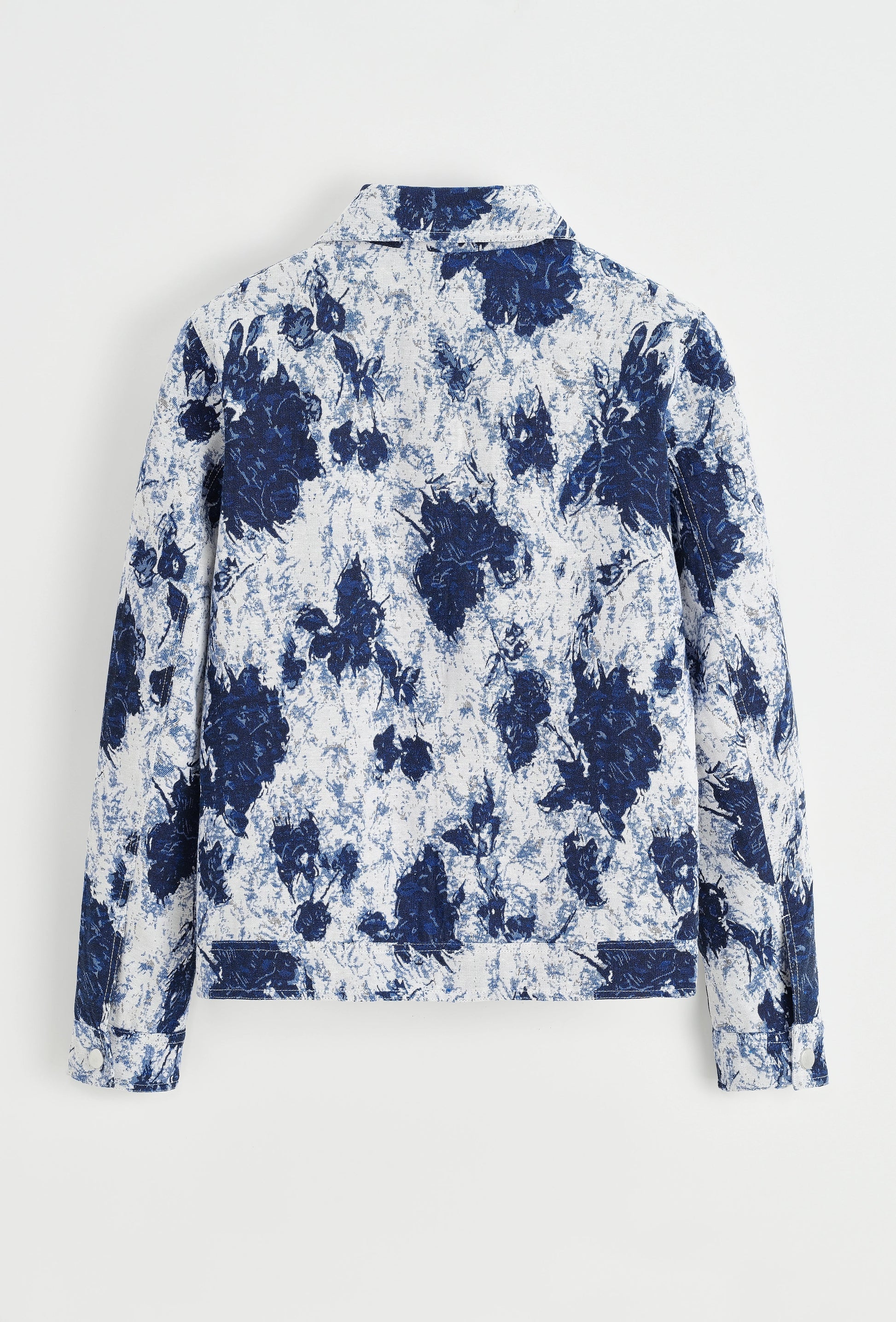 Conjunto de chaqueta y pantalón