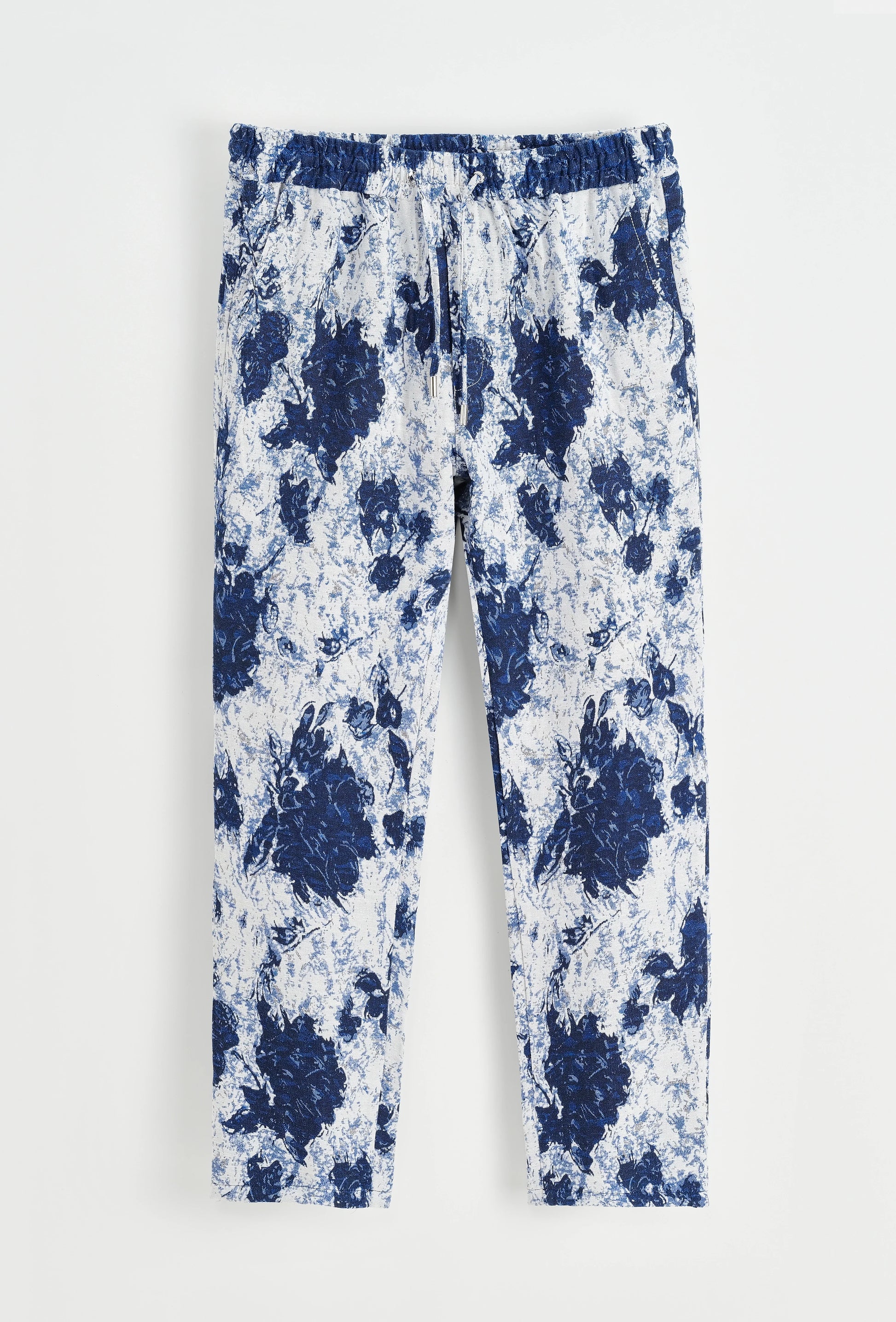 Conjunto de chaqueta y pantalón