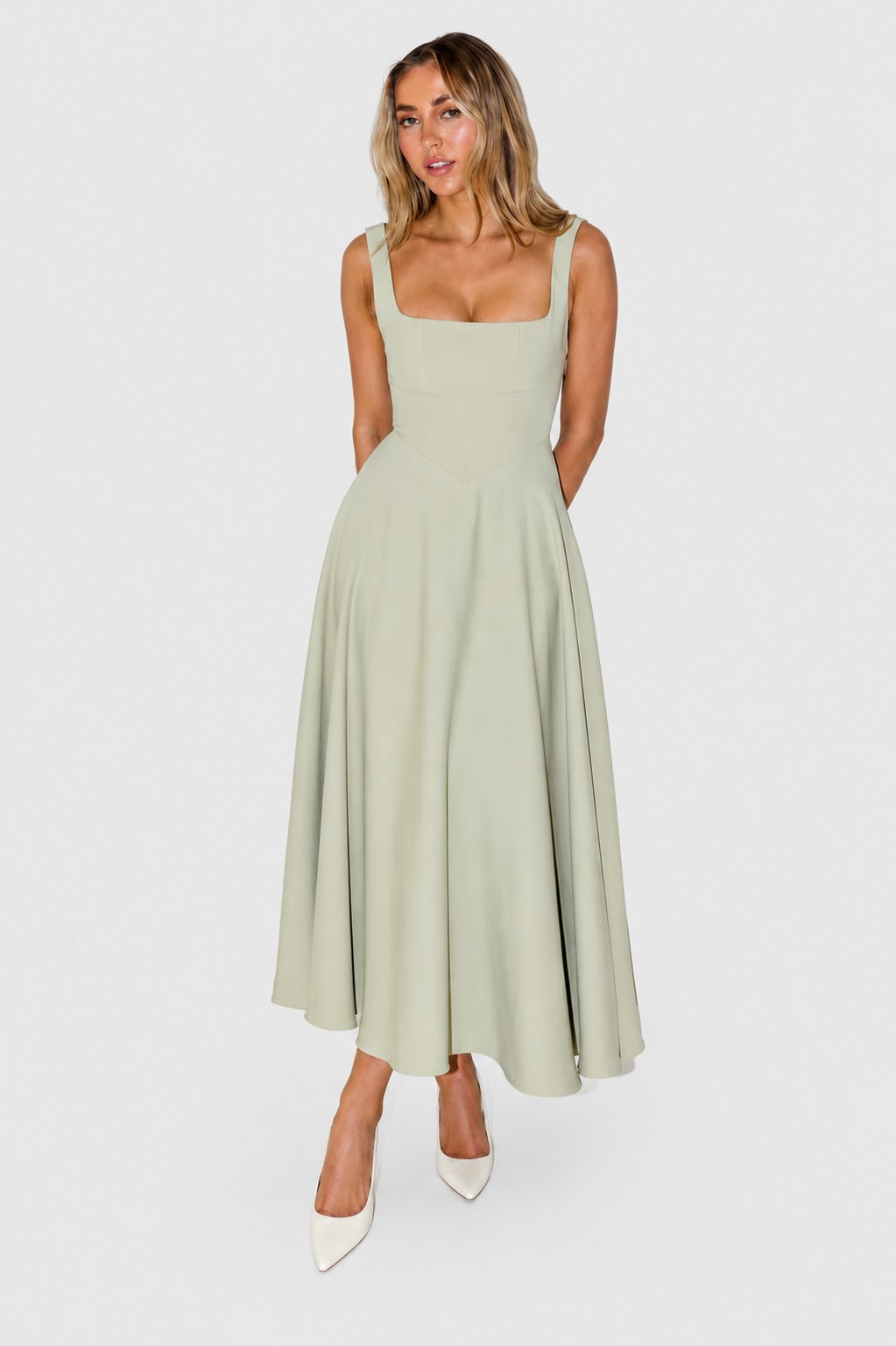 Kelara – Cuello cuadrado de punto vestido