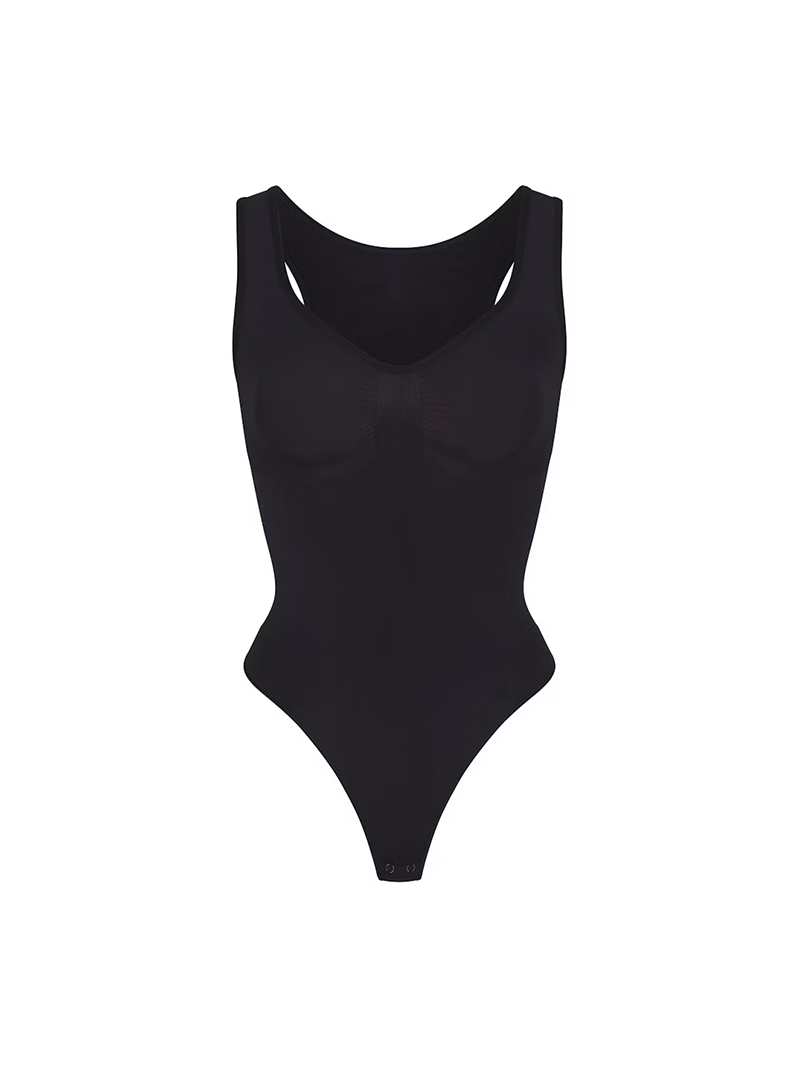 Body moldeador tipo tanga con cuello en V
