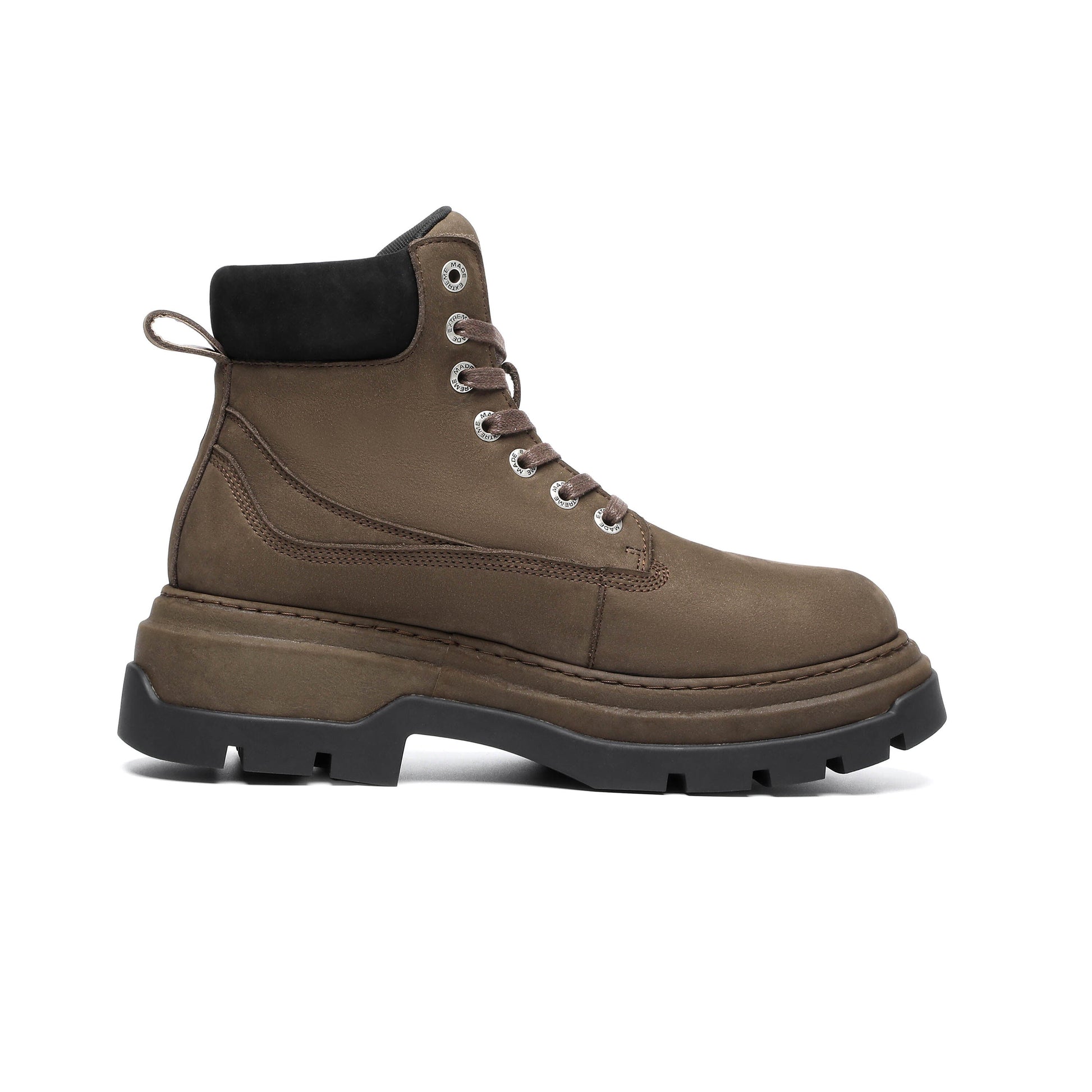 Botas clásicas de cuero con cordones