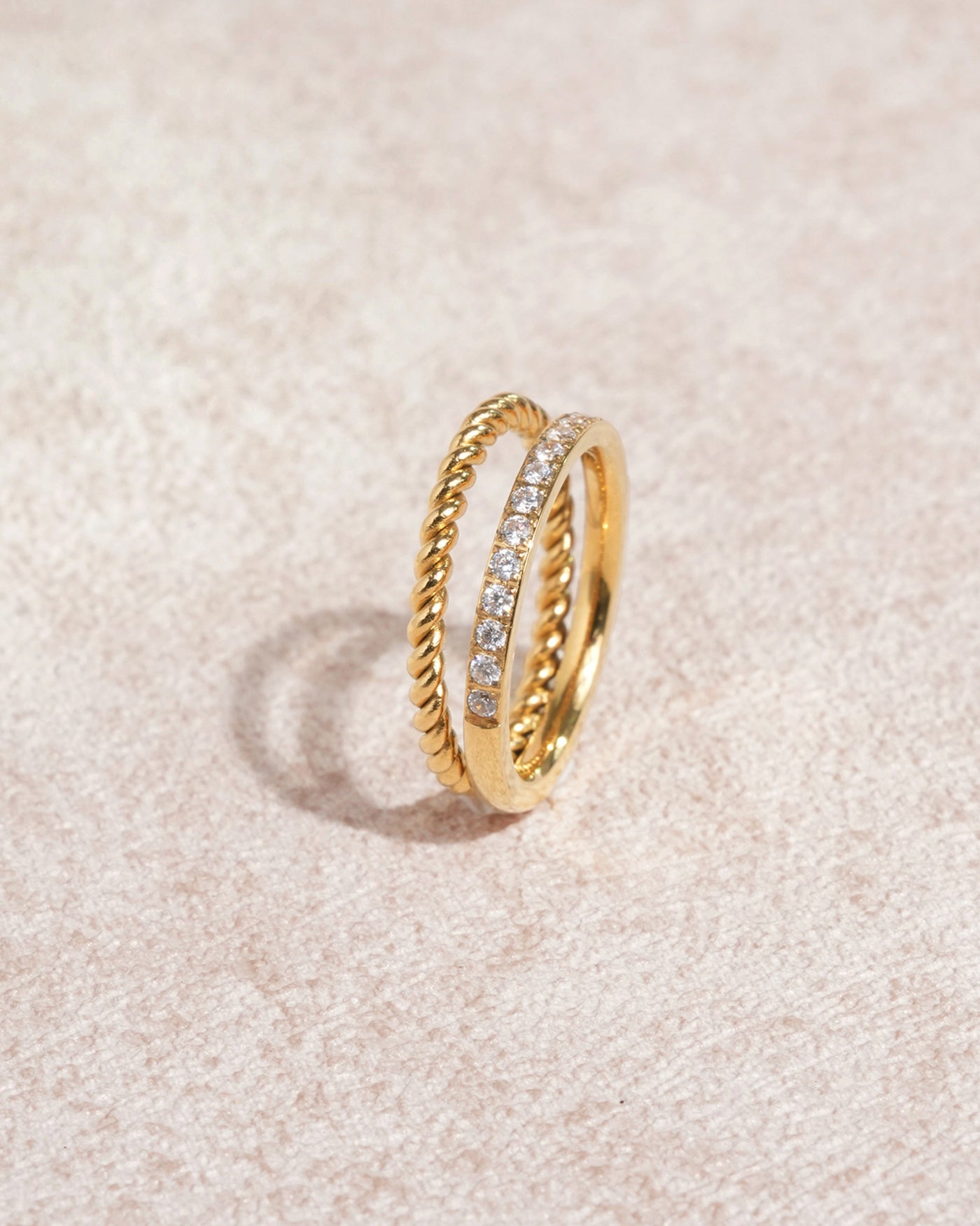 Anillo de oro para mujer