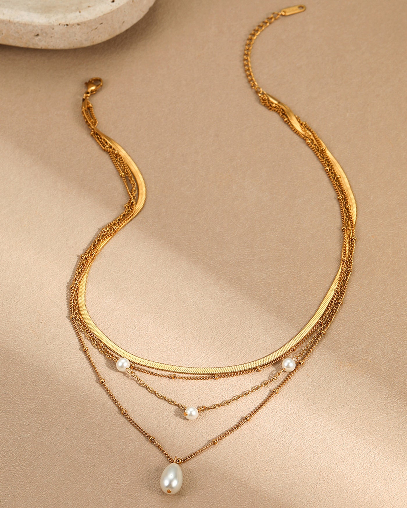 Collar de oro
