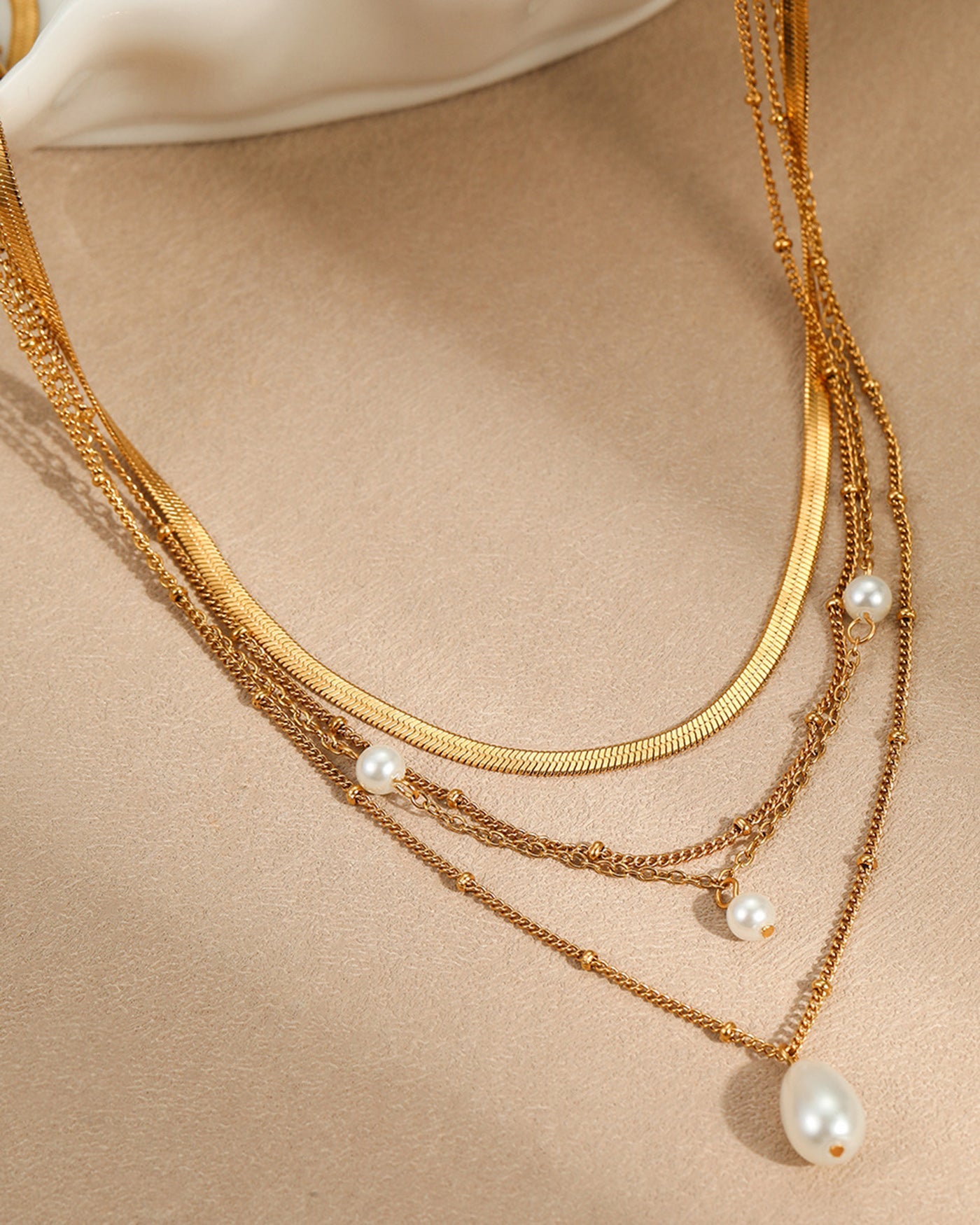 Collar de oro